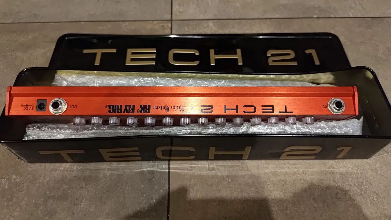 Pedal de Guitarra Richie Kotzen RK5 Fly Rig Tech 21 - Foto 2