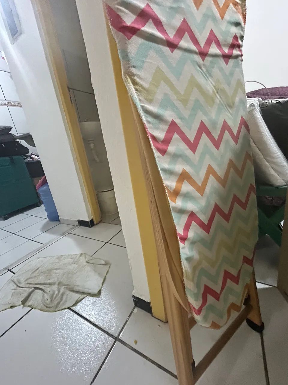 Ironing Board64850628445571124