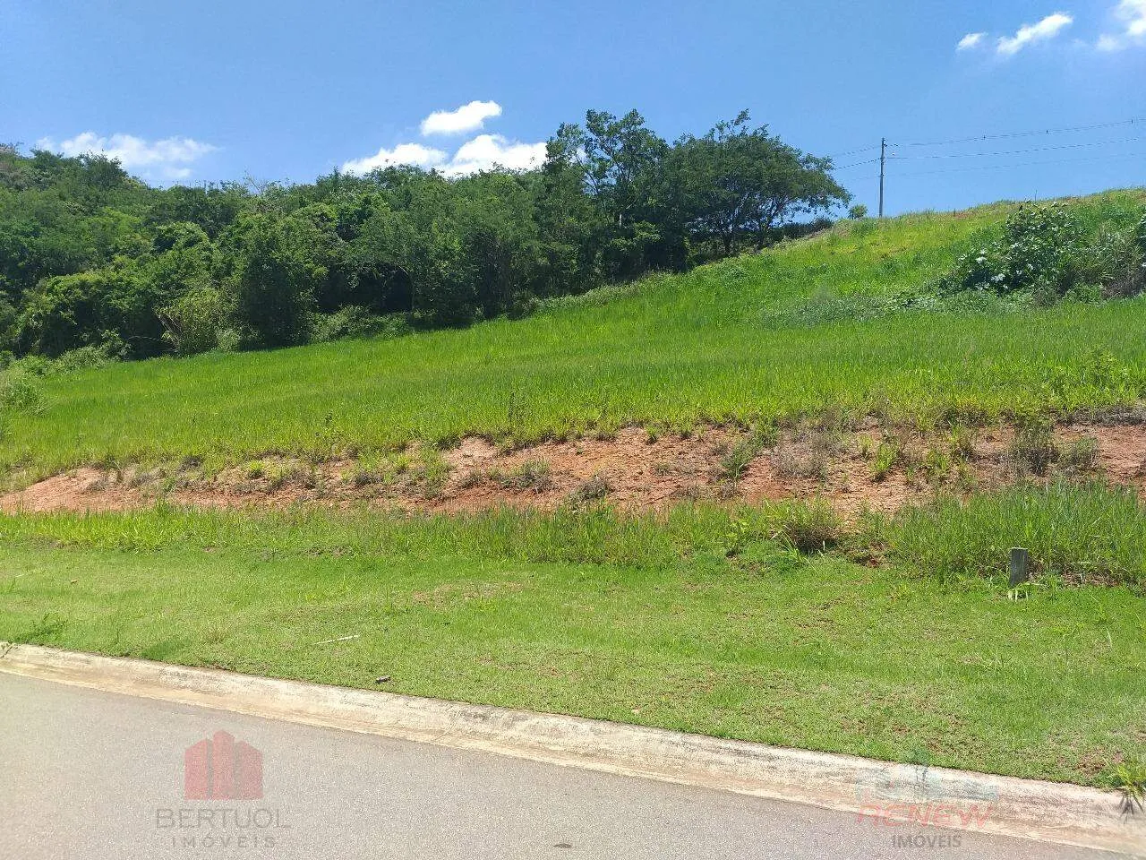 Terreno em condomínio à venda Condomínio Santa Isabel II em Louveira