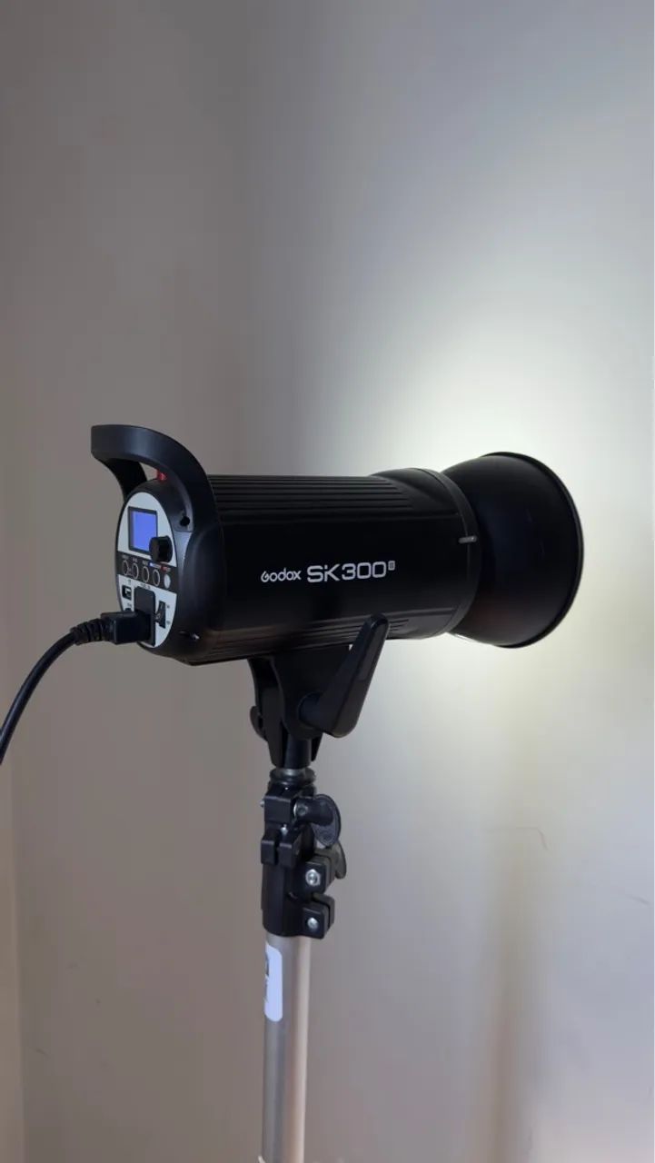 Flash Godox SK300II - Iluminação para Estúdio