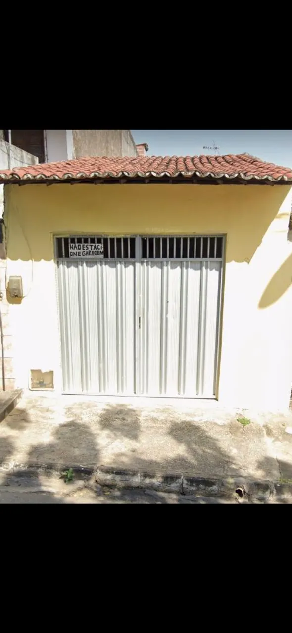 VENDE-SE CASA 