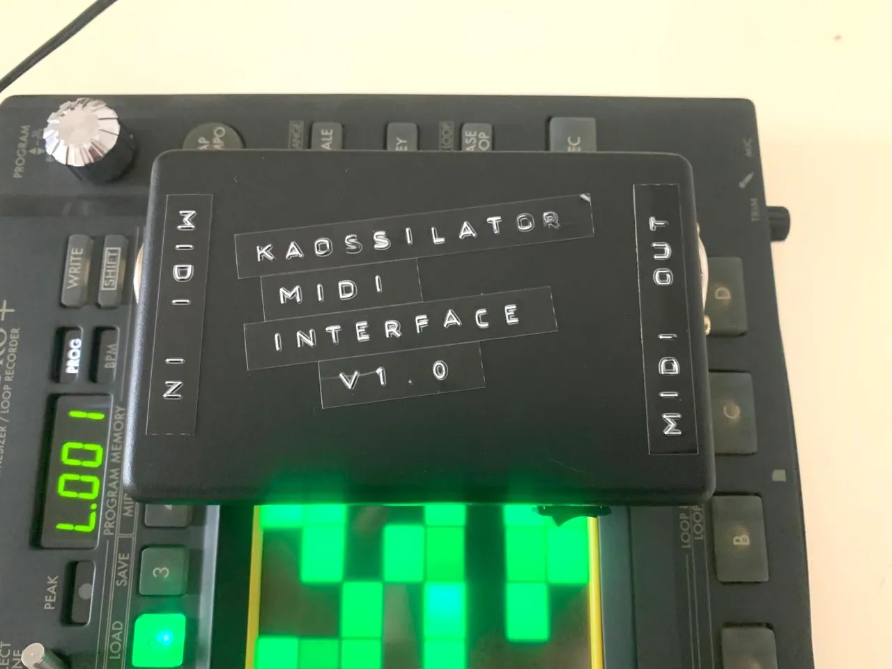 ESTUDO PROPOSTA! Kaossilator Pro - interface midi DIN5 para teclados e controladoras midi. - Foto 5