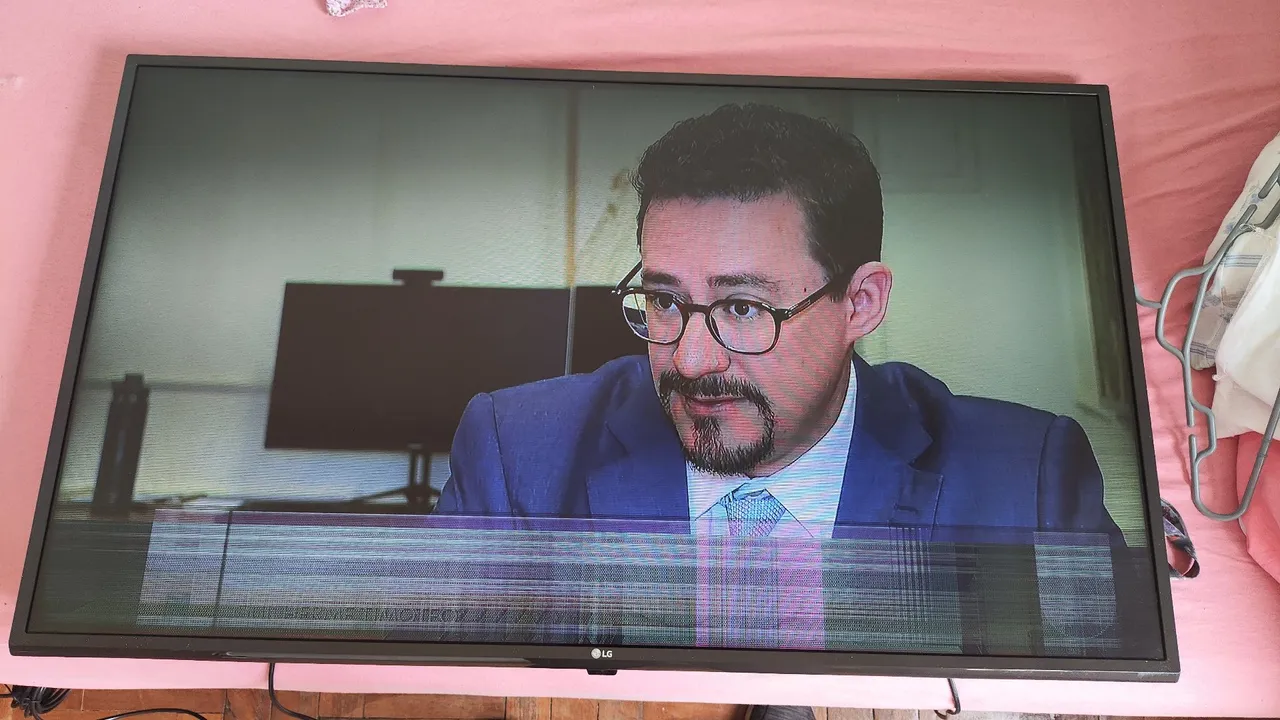 LG TV 50 polegadas - com defeito na tela