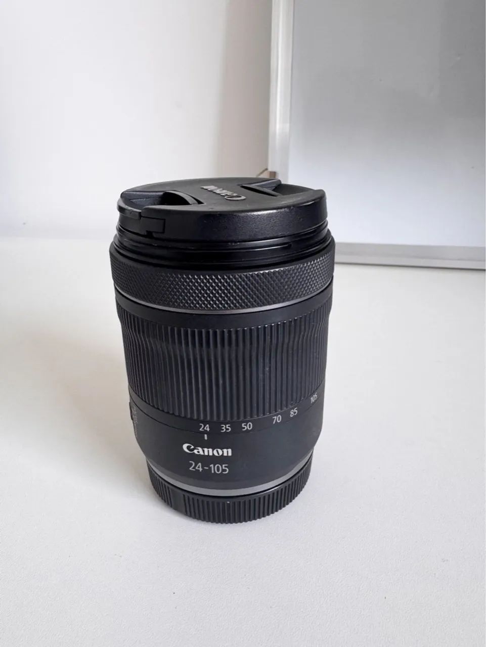 Lente Canon RF 24-105mm f/4-7.1  - Foto 2