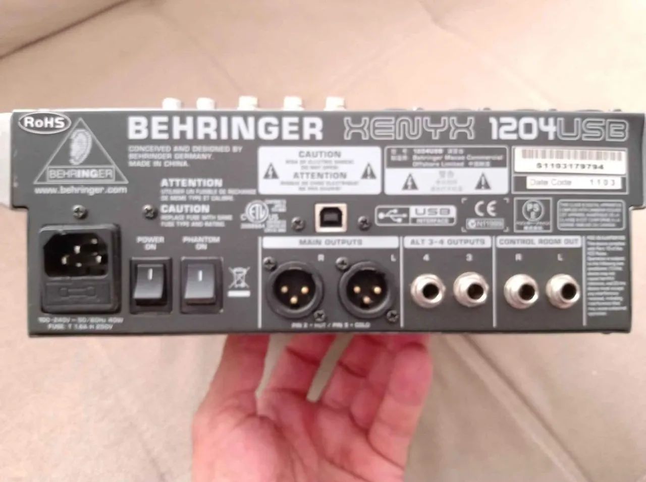 Mesa de Som Behringer Xenyx 1204 USB - Foto 2