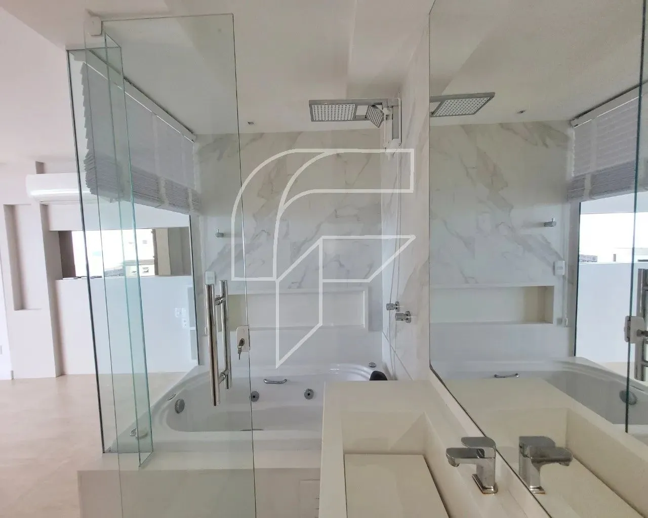 Imóvel para venda tem 85 metros quadrados com 3 quartos em Centro - Guarapari - ES