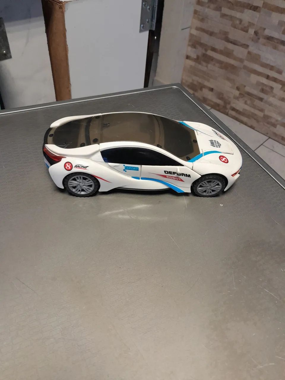 Carrinho de corrida de brinquedo - Foto 3