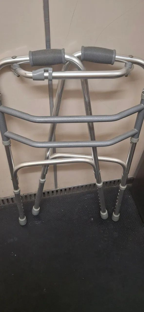 Andador para idoso  - Foto 2