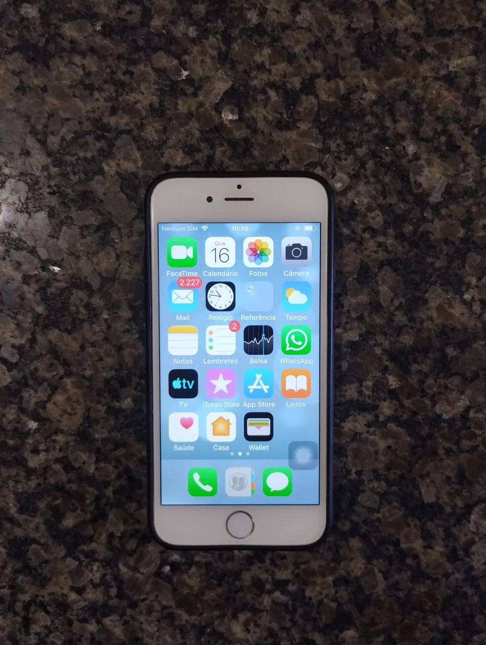 iPhone 6 + Carregador. 64G Tudo Funcionando bem