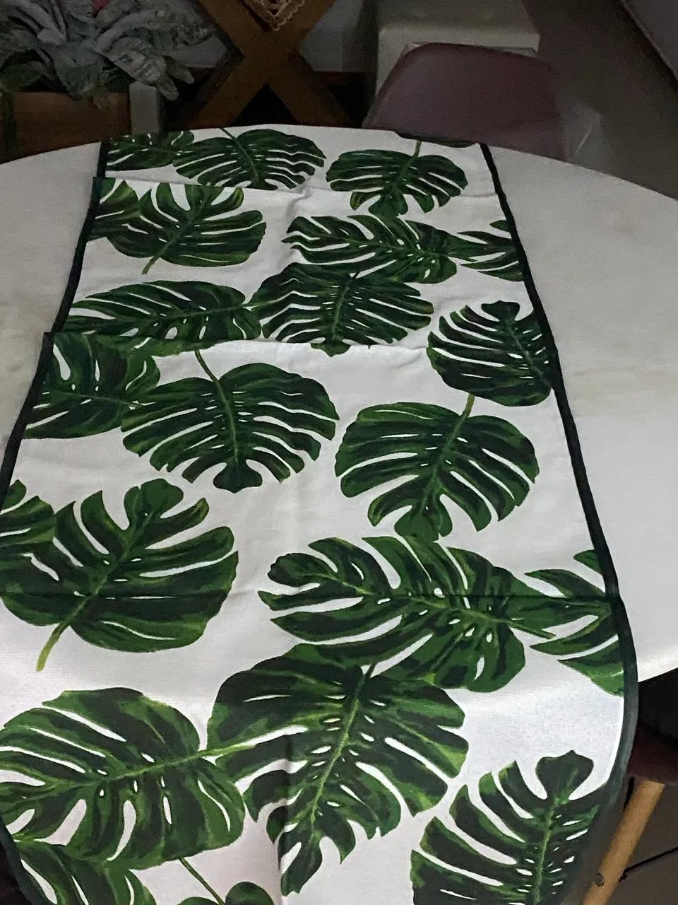 Toalha de mesa redonda e um caminho de mesa - Foto 2