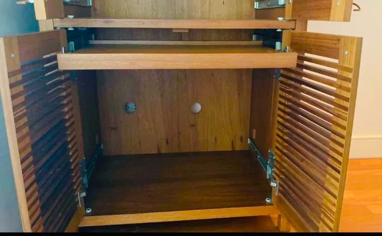 Armário Multifuncional de Madeira Freijó  - Foto 3