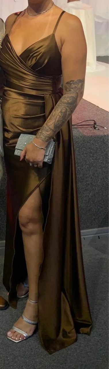 Vestido Longo de Festa Marrom Elegante - Foto 3