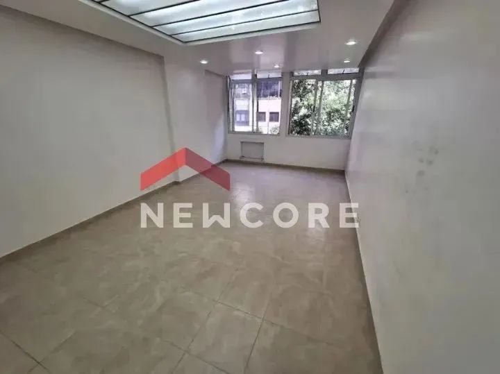 Sala comercial em Rua Siqueira Campos - Copacabana - Rio de Janeiro/RJ