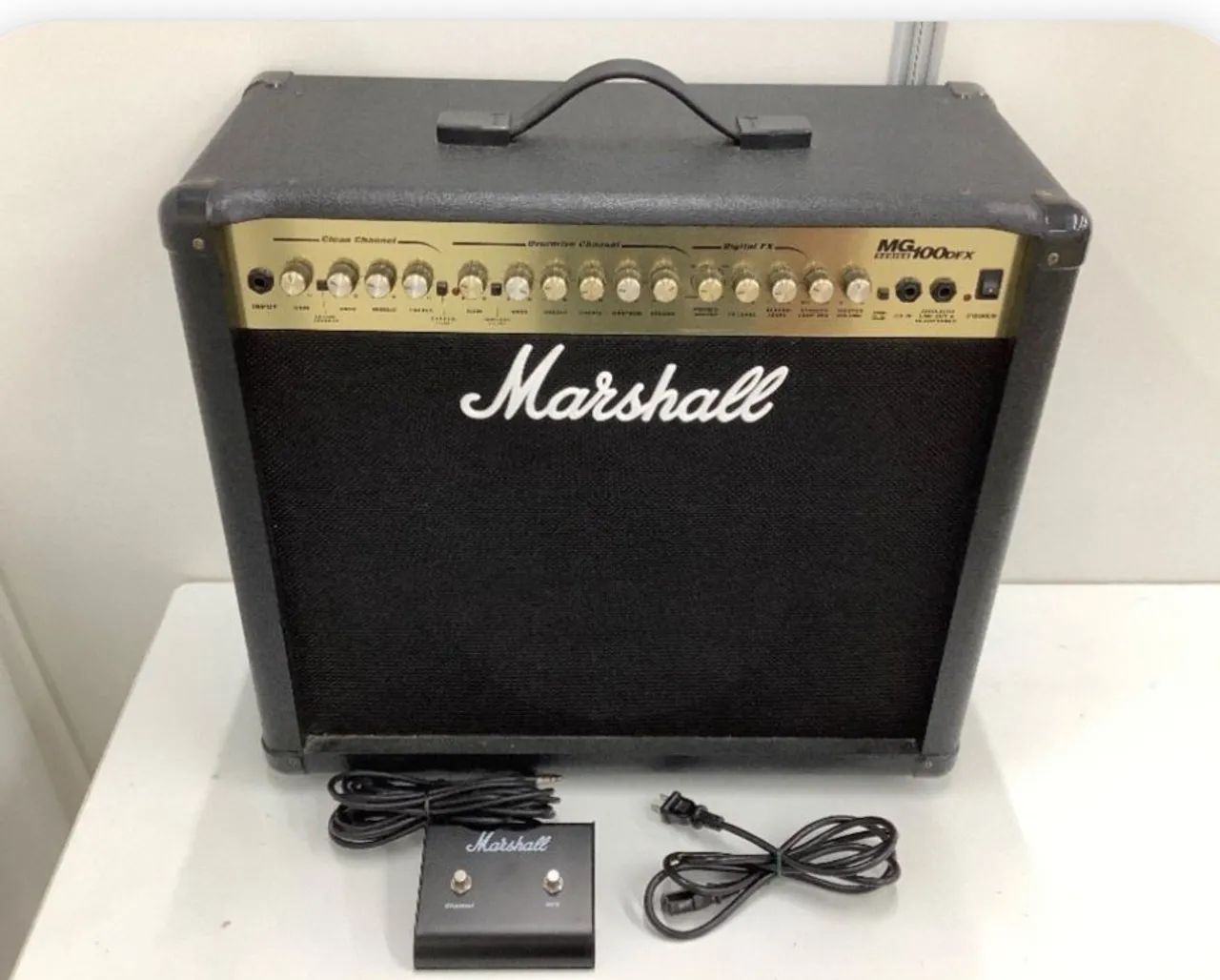 Amplificador Marshall MG100DFX - Foto 2