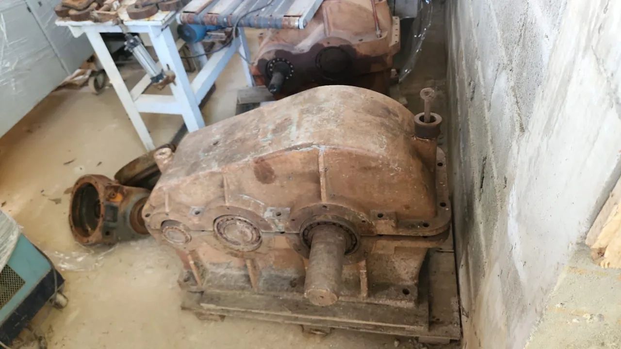 Motoredutor eixos paralelos redução 1:7 - Foto 2