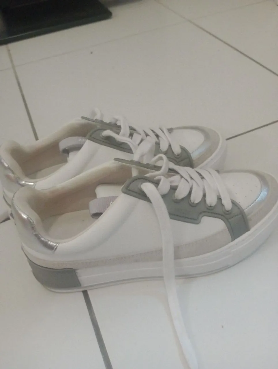 Tênis Arezzo Feminino