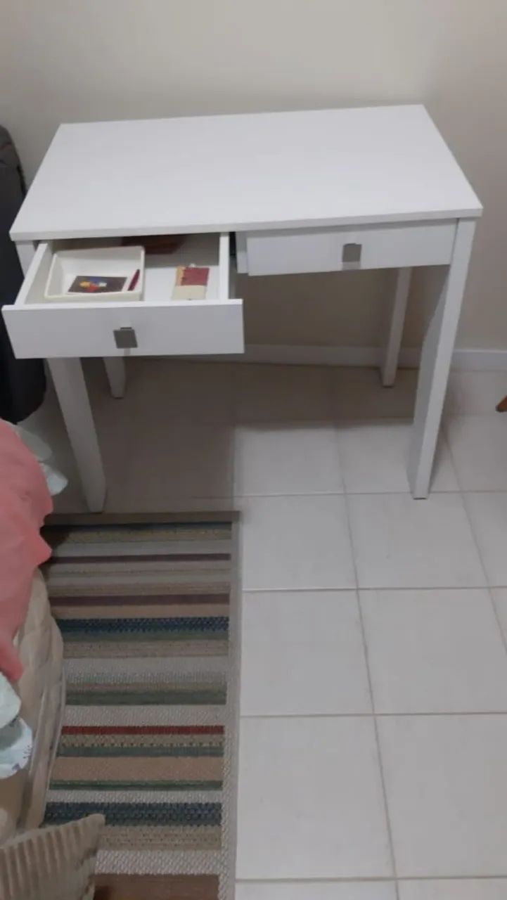 Mesa escrivaninha/penteadeira
