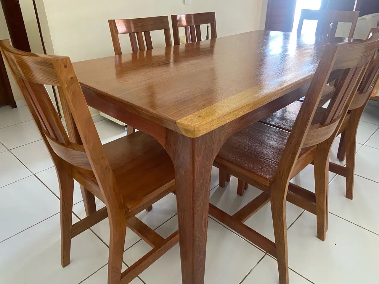 Mesa de madeira de Lei com 6 cadeiras de Jatobá  - Foto 4