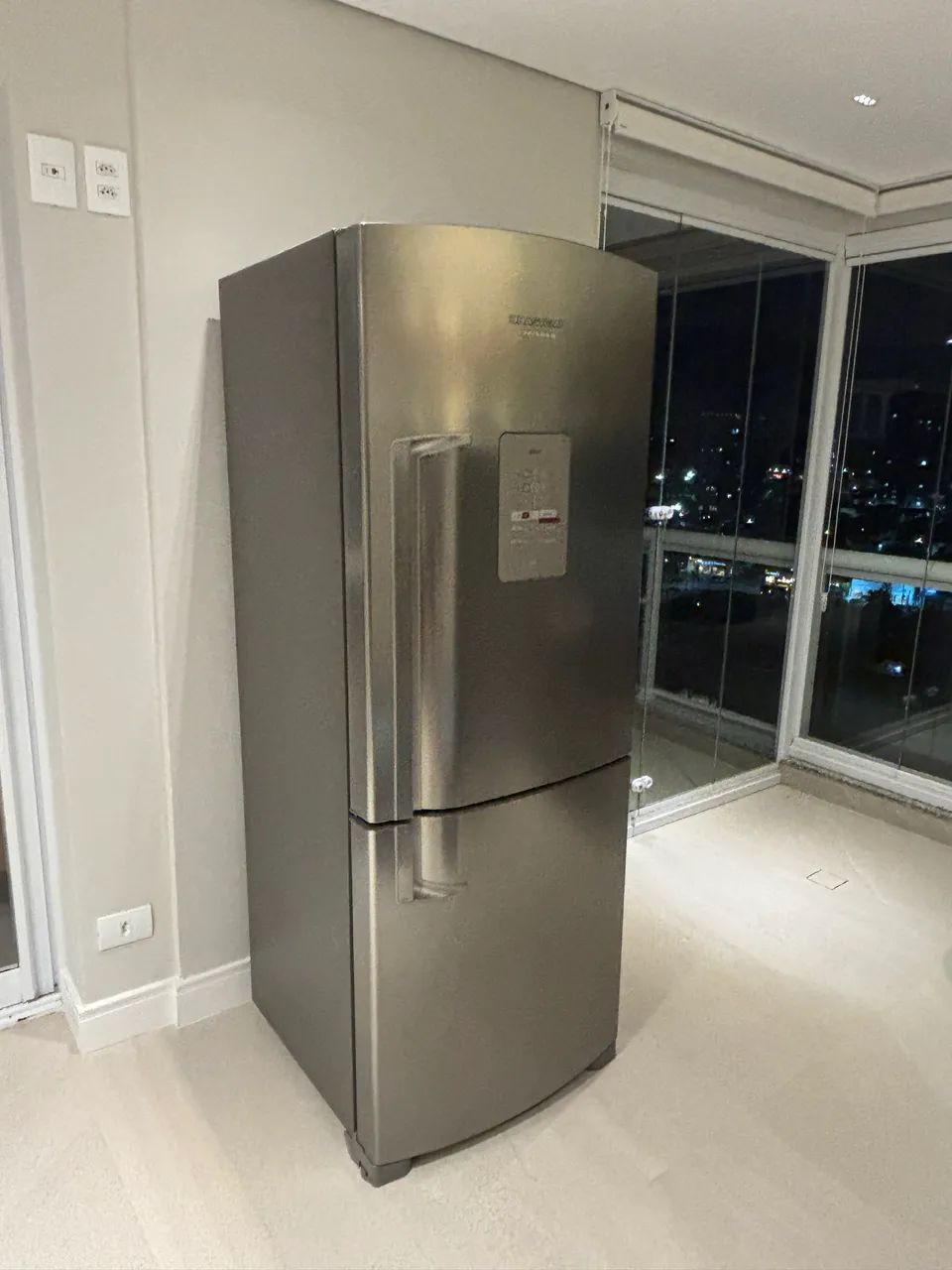 Brastemp Inverse Refrigerator