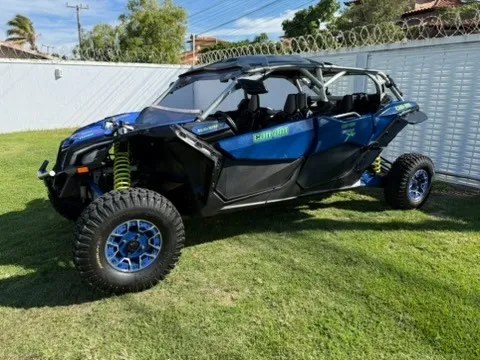 Can Am Maverick X3 Turbo RR 4 lugares - UTV Side by Side Can am 4x4 - Carrinho - Cam an