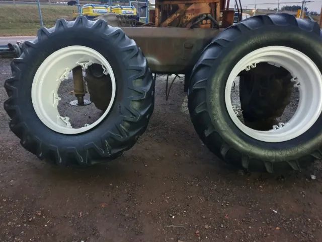 roda traseira para trator com pneu 18.4.30 - Foto 2