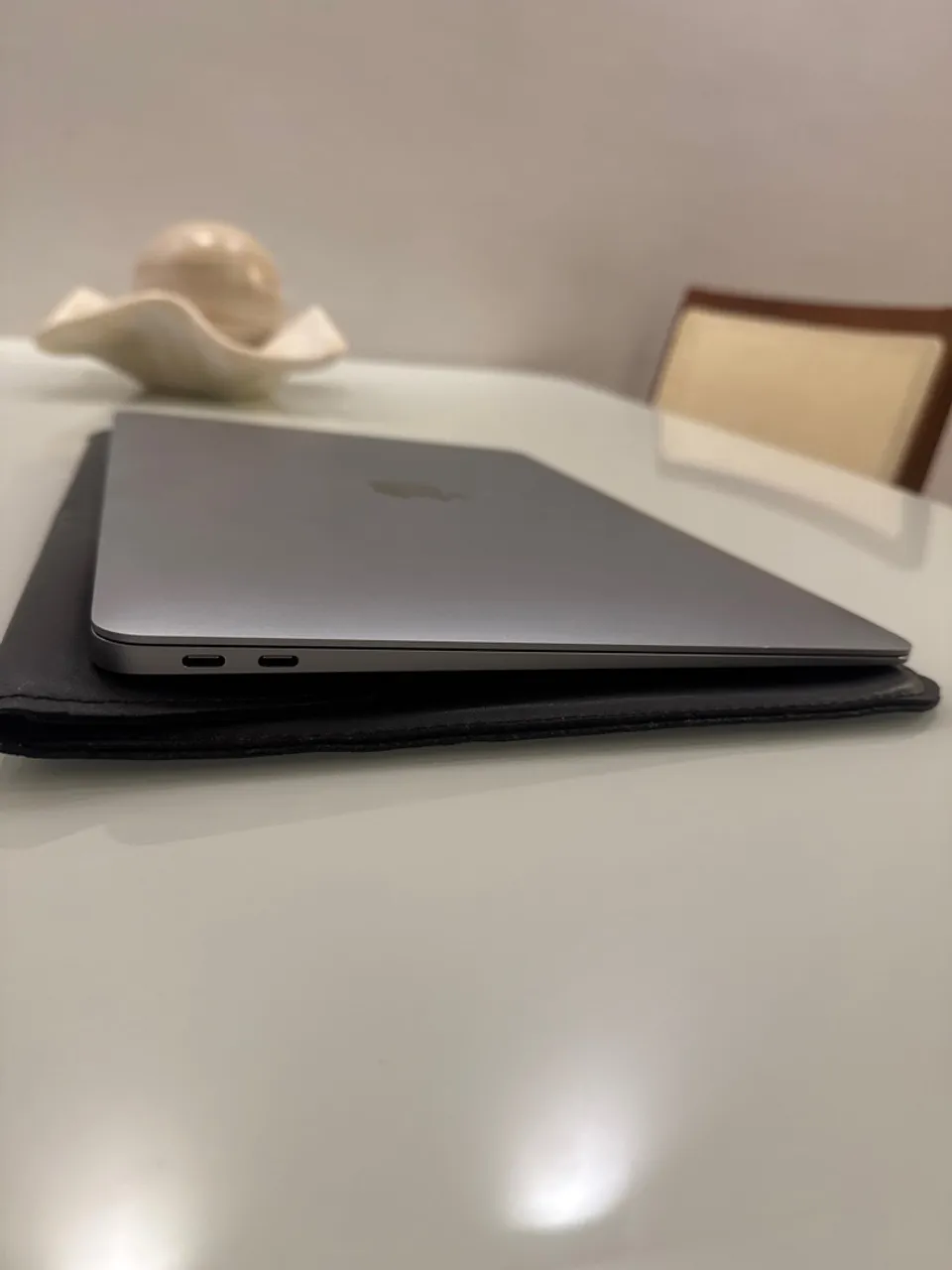 Apple Macbook Air (2019) 1.4GHz Dual-Core 8th Gen. i5,8GB