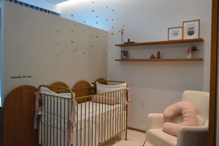 Berço de ferro com saia e colchão  - Foto 2