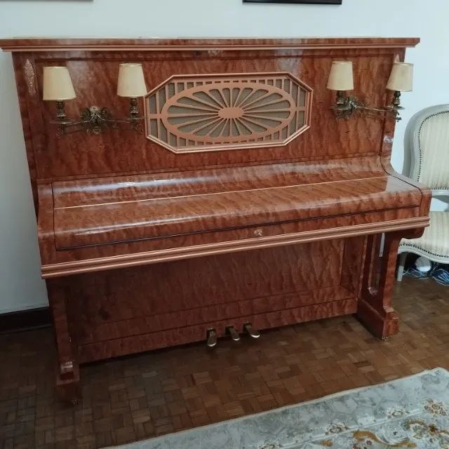 Piano Vertical 1916 da renomada marca alemã Steinmann, todo restaurado, timbre maravilhoso