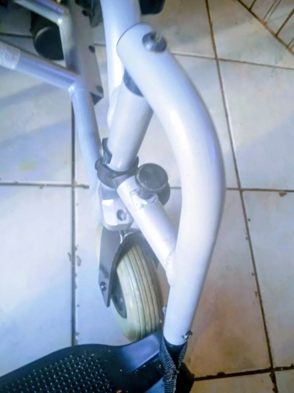 Cadeira de rodas elétrica S. Nova 120K só $ 2.900 - Foto 6