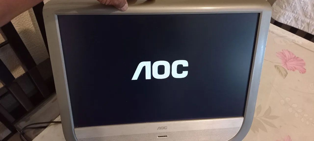 Monitor e tv aoc 19" - Foto 4