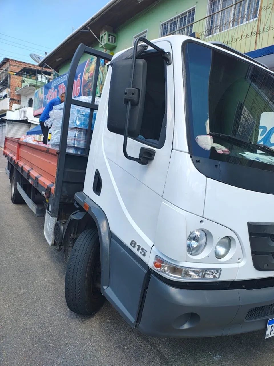Vendo Caminhão Mercedes bens seminovo Modelo Accelo 815  Unico Proprietário - Foto 3