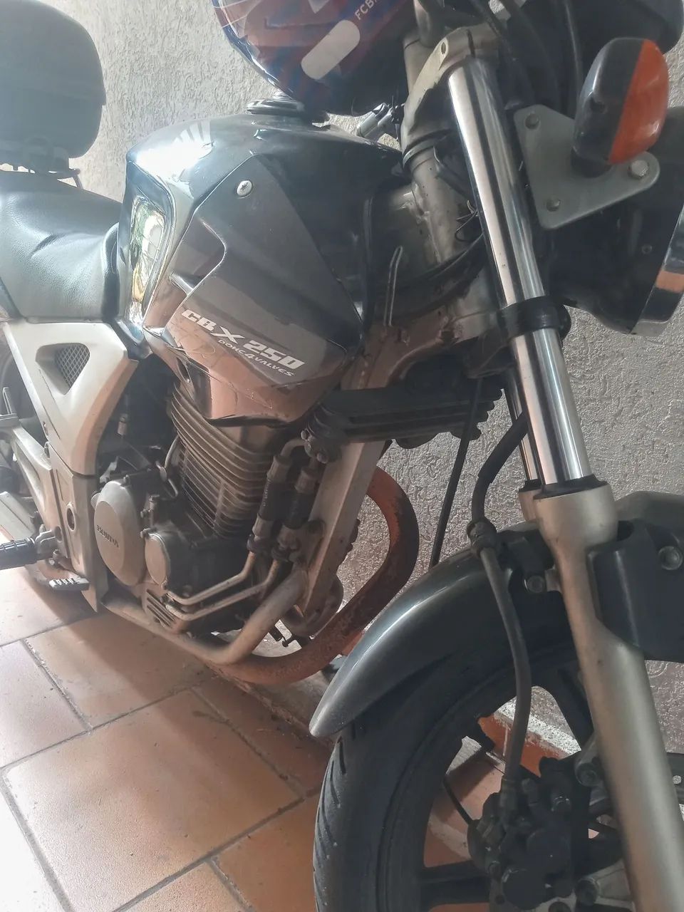 Moto Cb. Twister