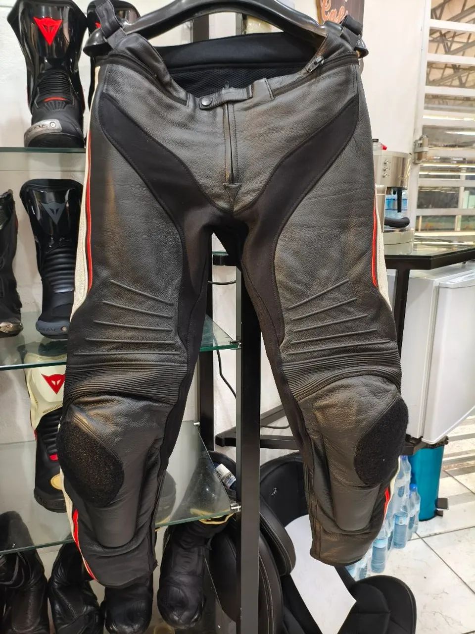 Caclca Dainese 52 mais jaqueta Dainese 54 