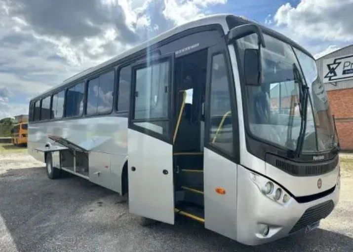 Ônibus ano 2012 - Foto 3