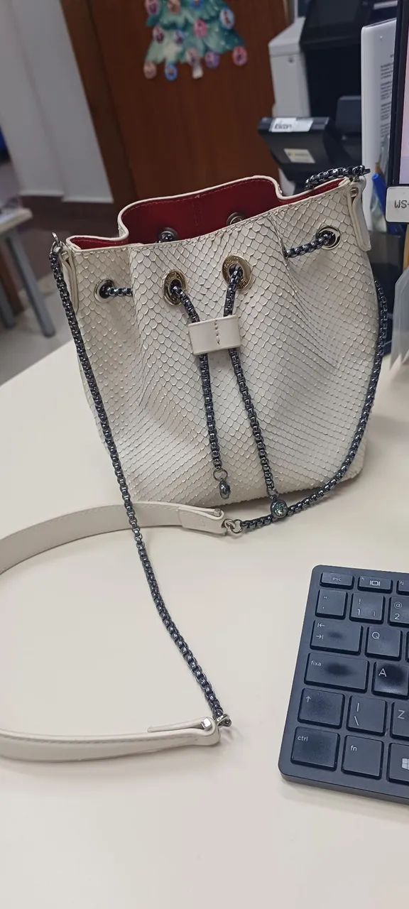 Bolsa Couro Shutz - Foto 2