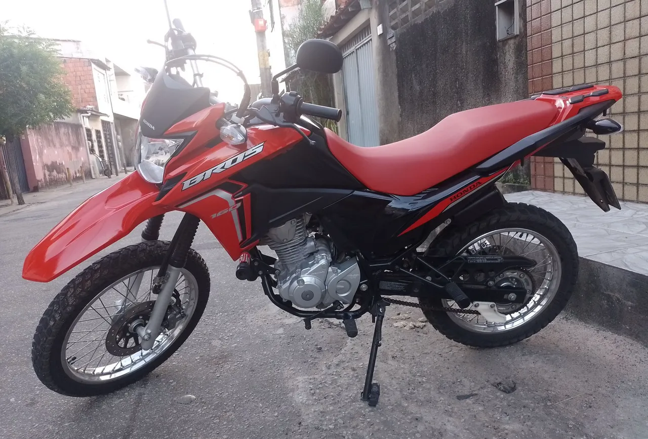 Bros 2024/2024. Apenas 6 mil km rodados!