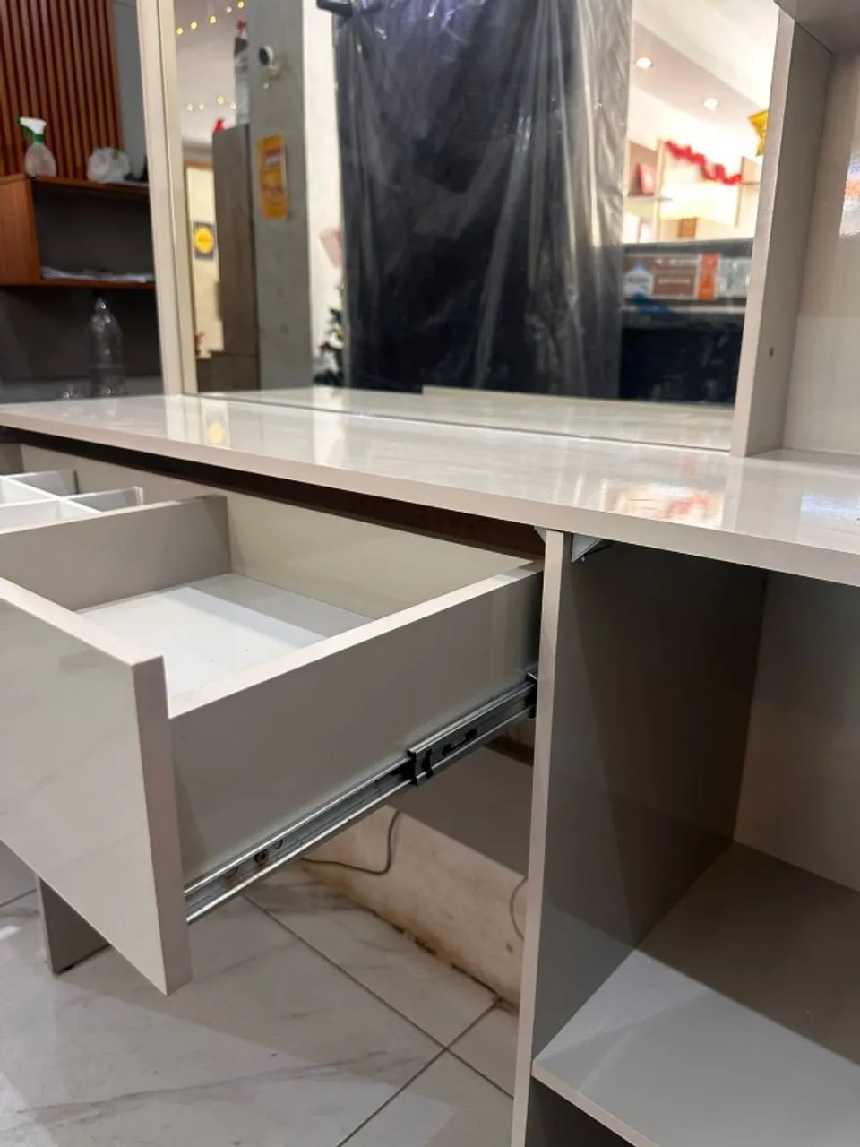 camarim londres 100% mdf , acompanha led  - Foto 2