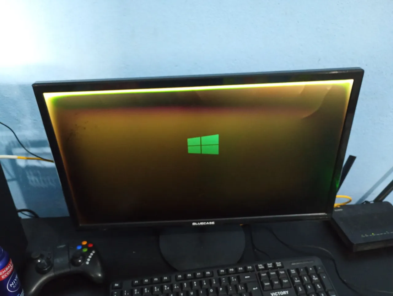 Monitor Bluecase COM DEFEITO