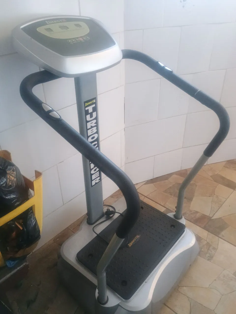 Plataforma Vibratória Energy Gym Turbo Body Shaper