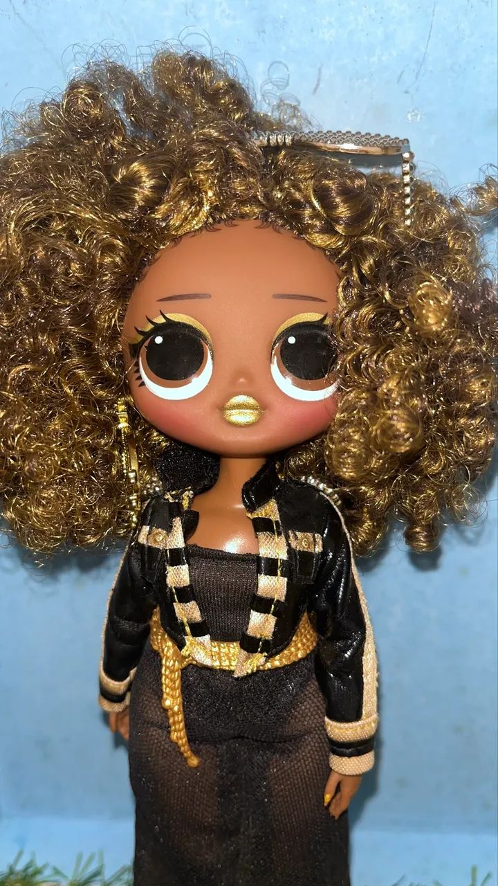 Boneca de moda L.O.L. Surprise! O.M.G. Royal Bee 