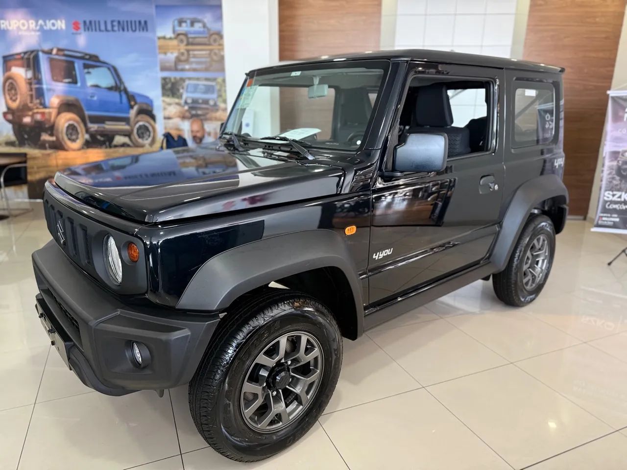 Jimny Sierra 4You MANUAL 2025 - 0km - Douglas 9 8 3 3 2 8 7 1 1 