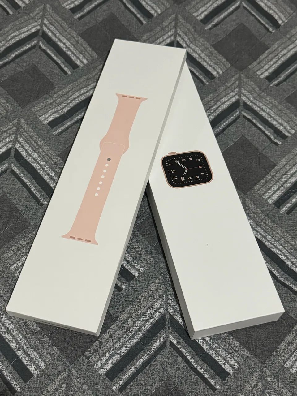 Relógio Apple Watch SE Gold 44mm rose - Foto 4