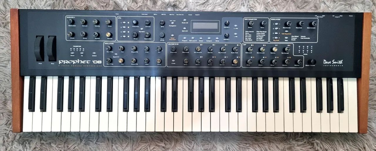 Prophet '08 Dave Smith - Instrumentos musicais - Jardim Leonor