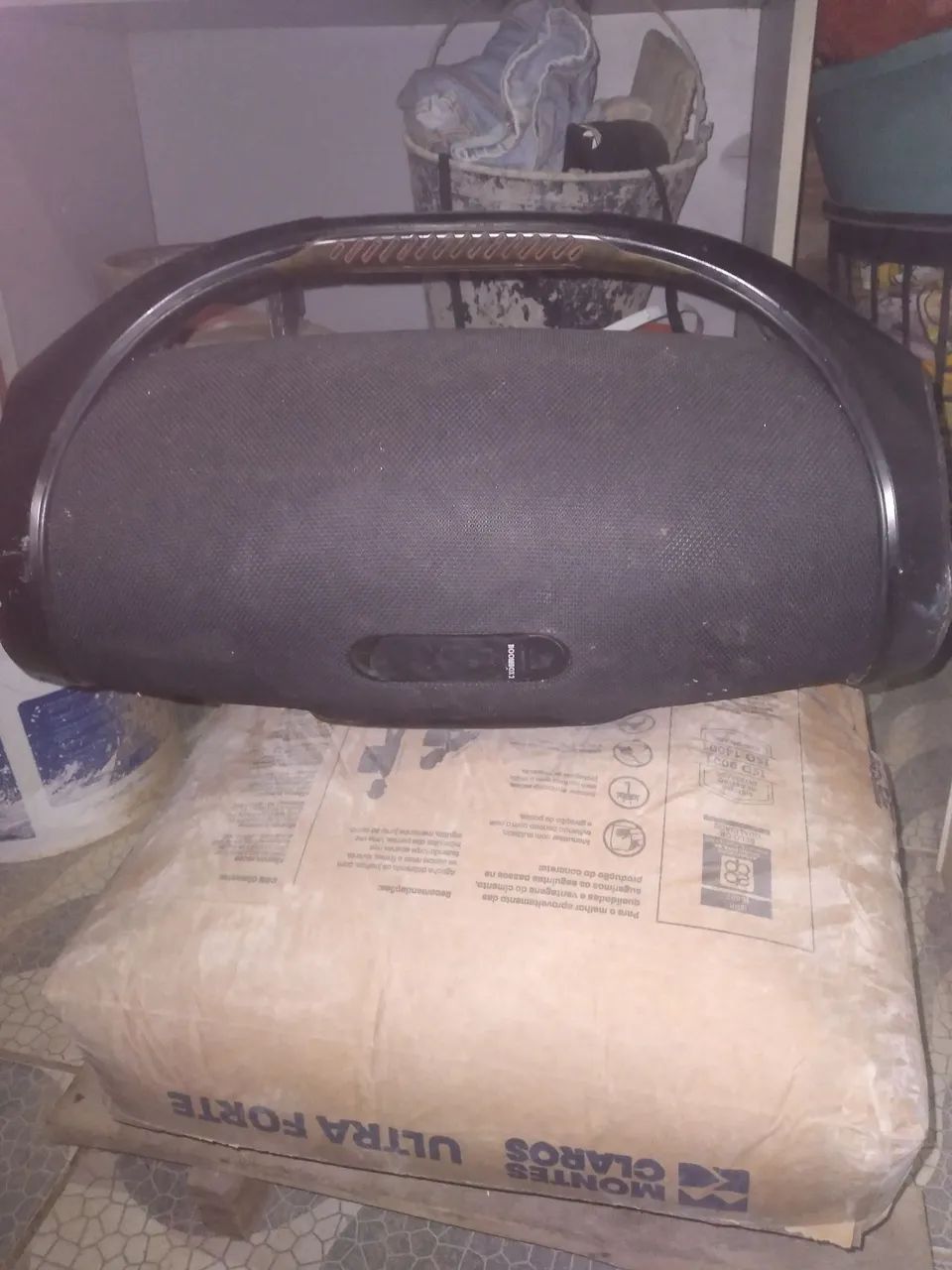 JBL boombox 2