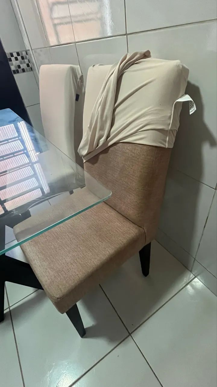 Table for 464962185586049122