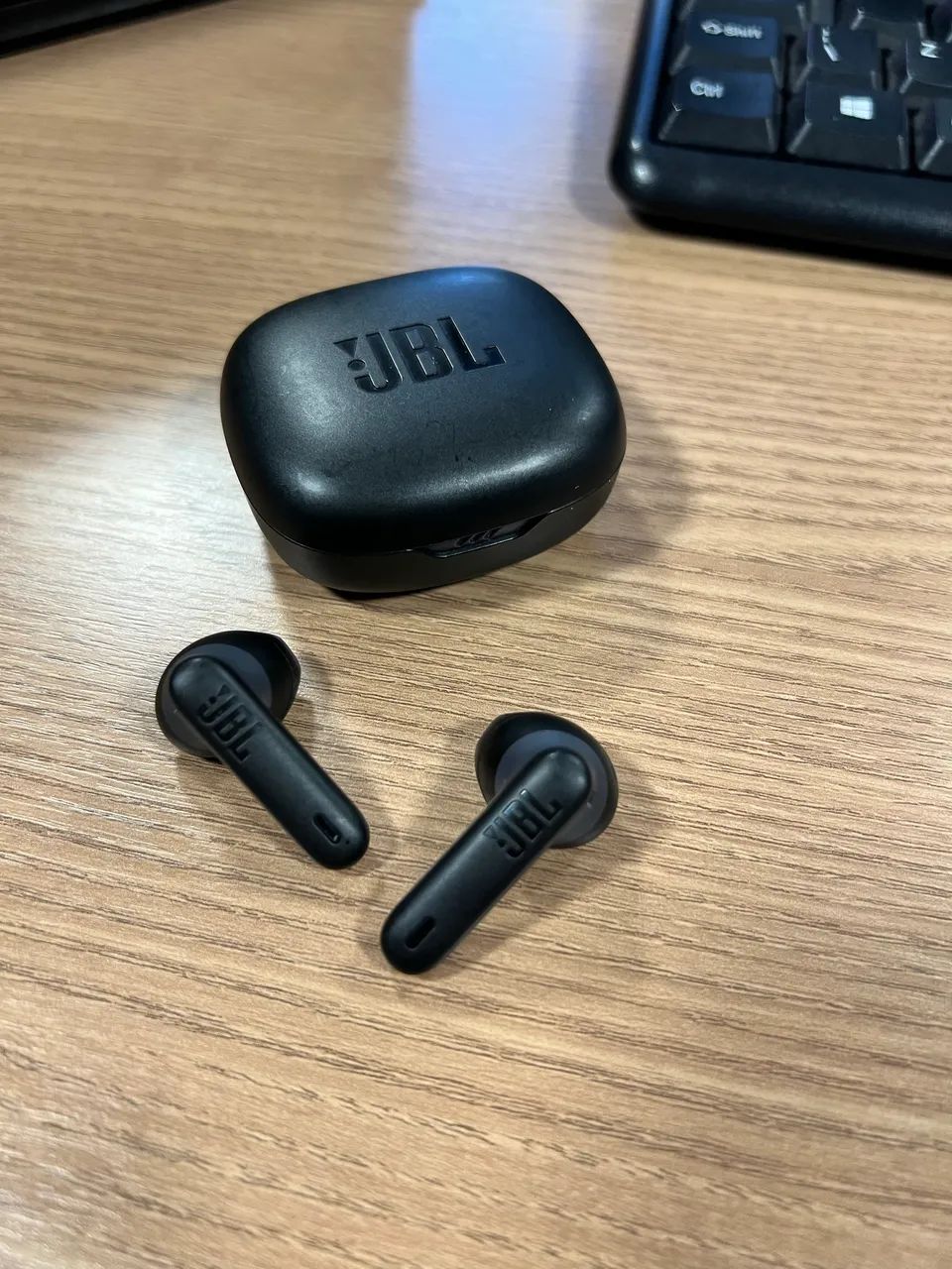 FONE DE OUVIDO JBL 