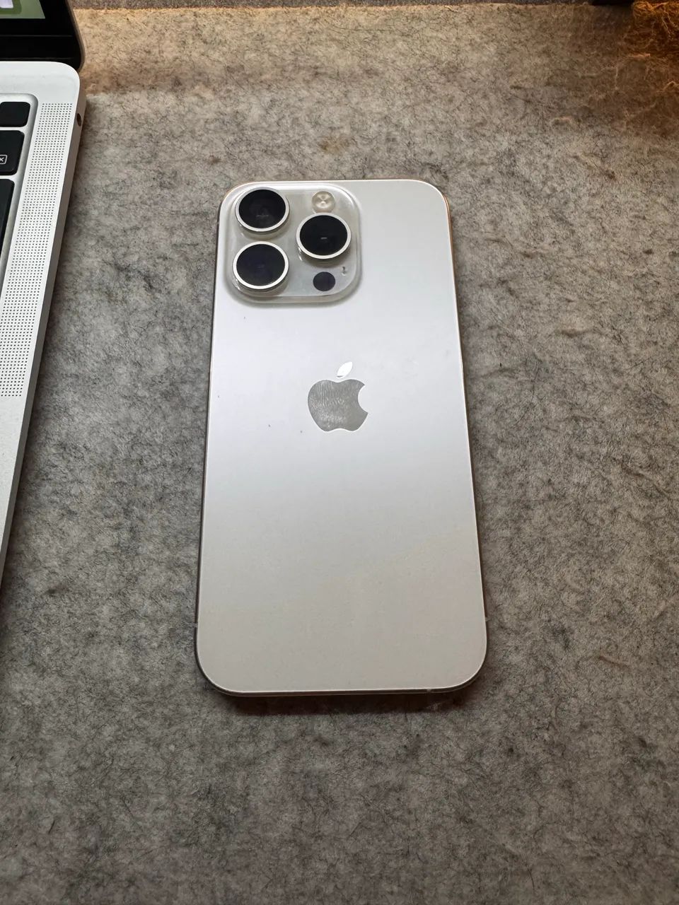 iPhone 15 pro - Foto 3