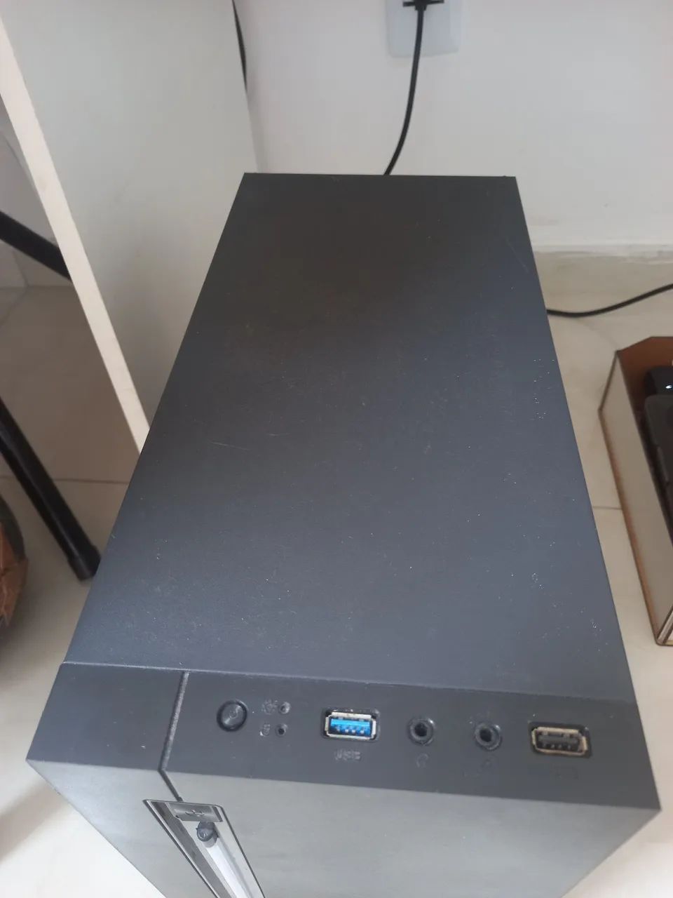 VENDO DESKTOP-AMD RYZEN 3 2200G 16 GIGAS DE RAM - Foto 2