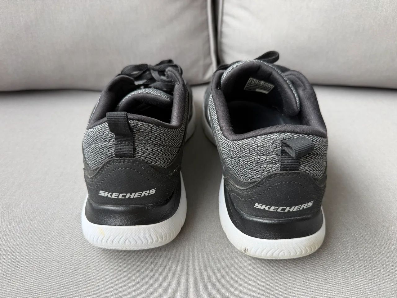 Vendo tenis Skechers tamanho 44 - Foto 3