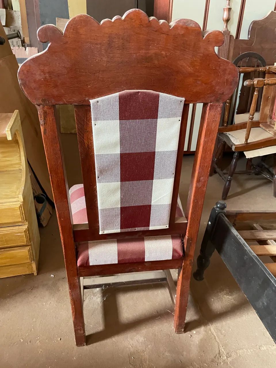 Cadeiras Antigas - Foto 4